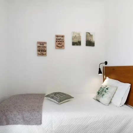 Pipo People House Semesterbostad *